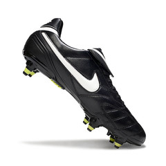 Scarpa da calcio Nike Tiempo Legend 5 Elite SG con tacchetti misti, nera e bianca