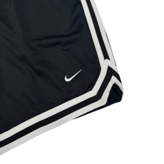 Pantalones cortos Nike blancos y negros
