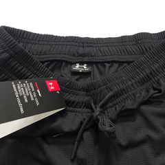 Pantaloncini neri e gialli Under Armour 